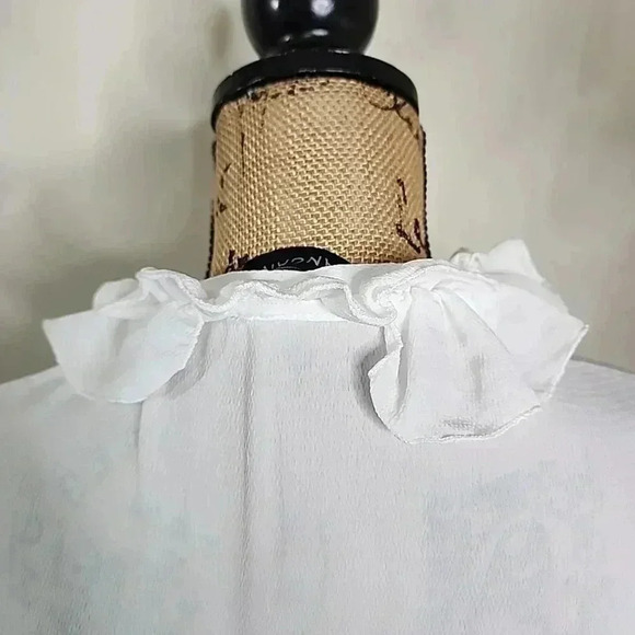 MANGANO White Ruffled open front, very soft body suit. Size Tg.42 US Medium - Picture 5 of 11